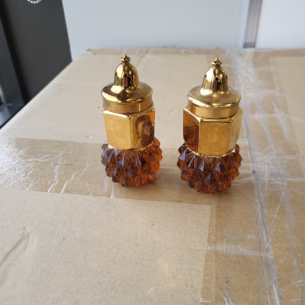 Vintage Amber Glass Hobnail Salt and Pepper Shakers GUC SEE PICS " BIN A"